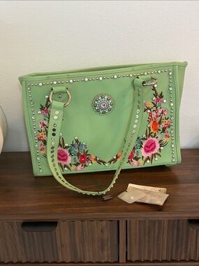 NWT Montana West Mint Green Floral Embroidered Shoulder Tote Concealed Carry Bag